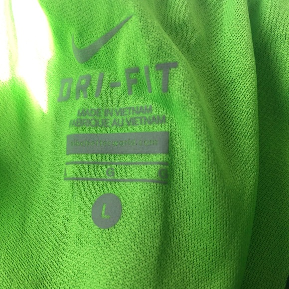 Nike DRI-FIT shorts - Picture 2 of 2